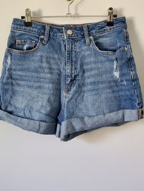 WILD FABLE Women's Super High-Rise Rolled Cuff Mom Jean Shorts Sz 4 EUC Beach